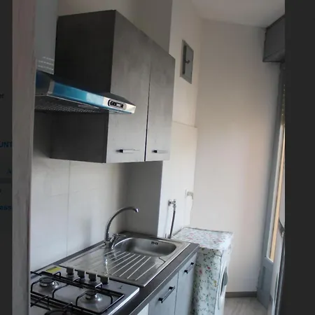 Scacchi 11 דירה *